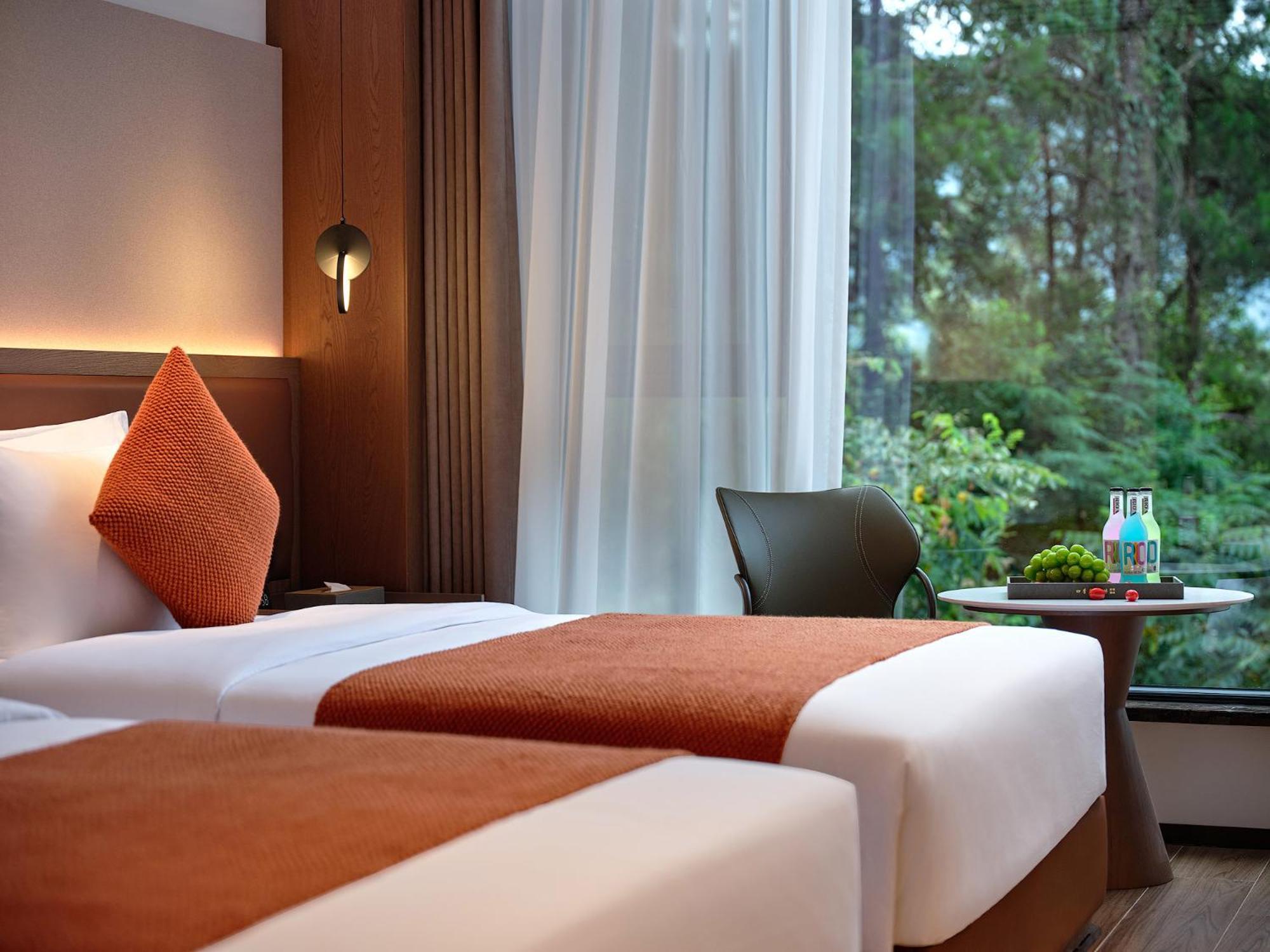 Zhangjiajie Utopia Hotel--Free One Way Pick Up Service Over 2 Nights Екстер'єр фото
